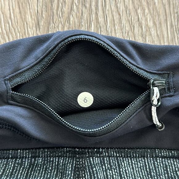 Lululemon Run Inspire II Crop Leggings Burlap Texture Dune/Black 6 Mid Rise - Picture 5 of 7